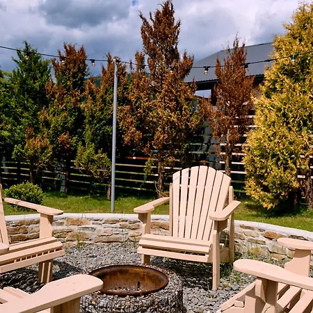 Stream Housee Slavske